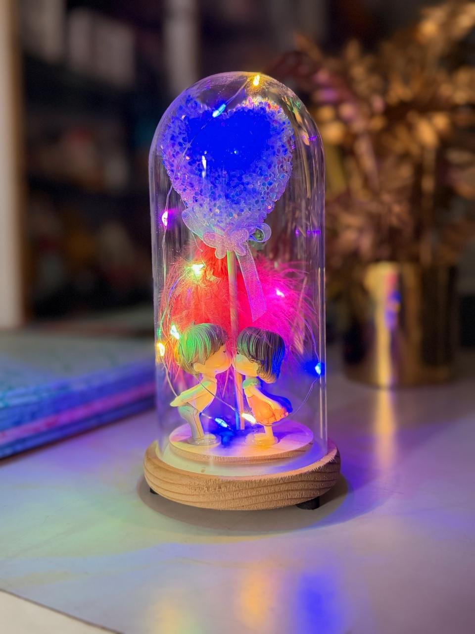 LED Heart Couple Glass Dome Lamp – Romantic Multicolor Night Light Decor
