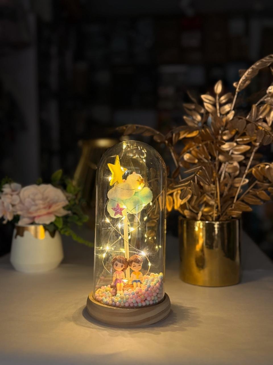 Romantic LED Glass Dome Couple Lamp – Aesthetic Home Decor Night Light
